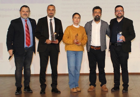 Yazar Ataman, Kdz. Ereğli’de öğretmen ve öğrencilerle bir araya geldi